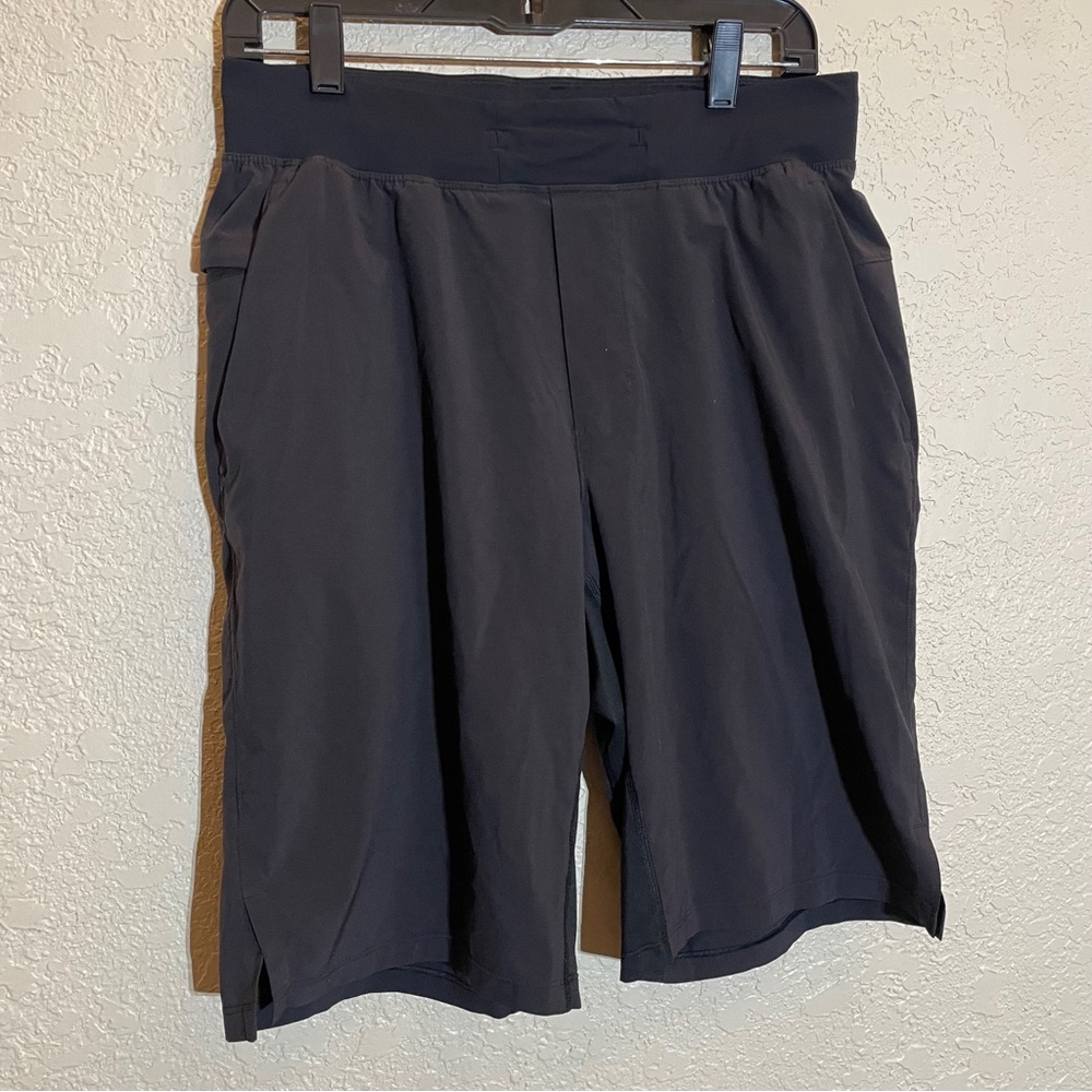 Lululemon men’s athletic shorts Lululemon T.H.E. Short *Linerless 11" Up…